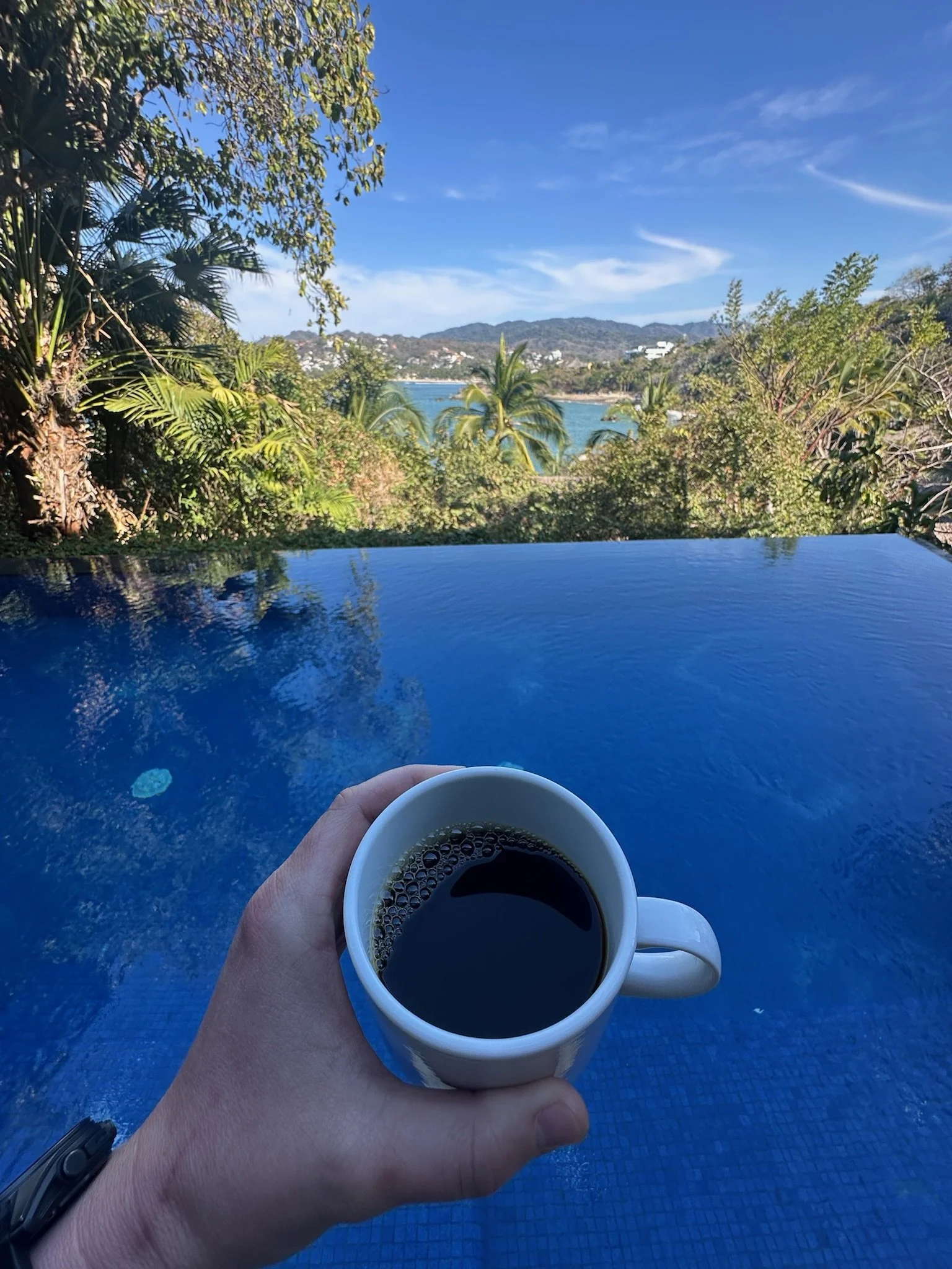 Sayulita — trailside conversation