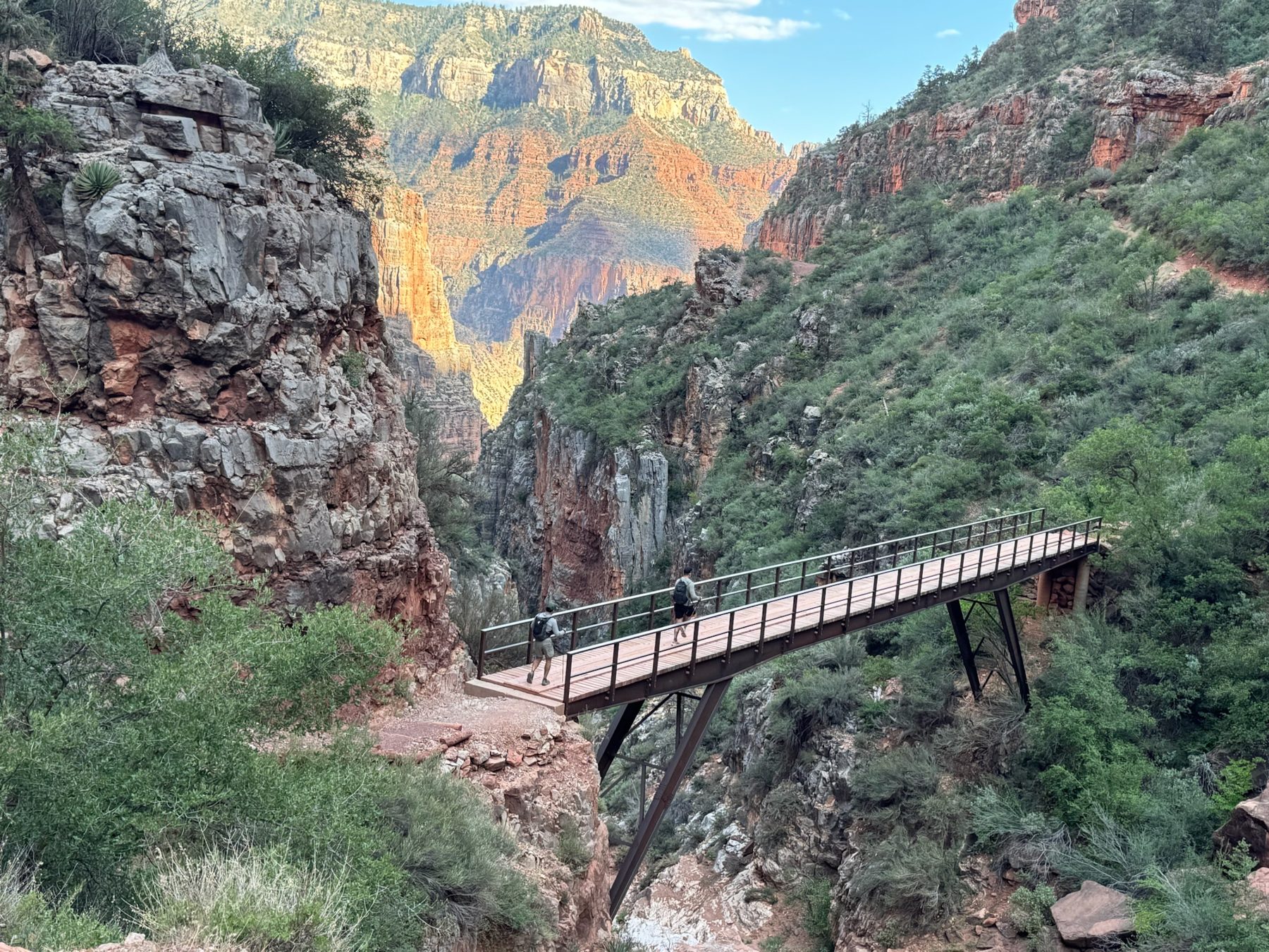 Grand Canyon — rim approach